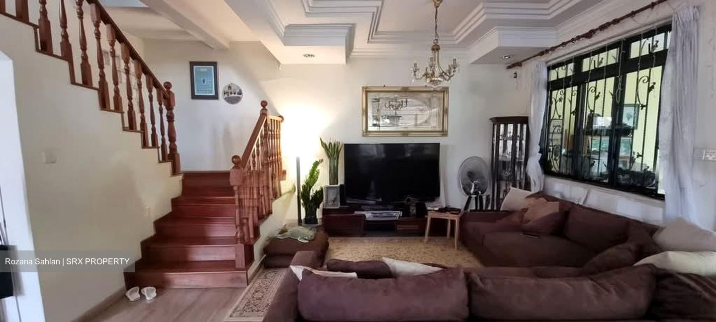 Lorong Sarina (D14), Terrace #604398961